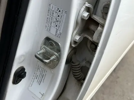 Toyota Innova 2007 года за 7 000 000 тг. в Актобе – фото 13
