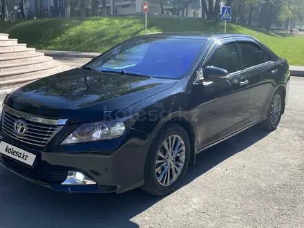 Toyota Camry 2013 года за 9 000 000 тг. в Алматы