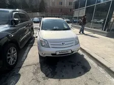 Toyota Ist, 2005