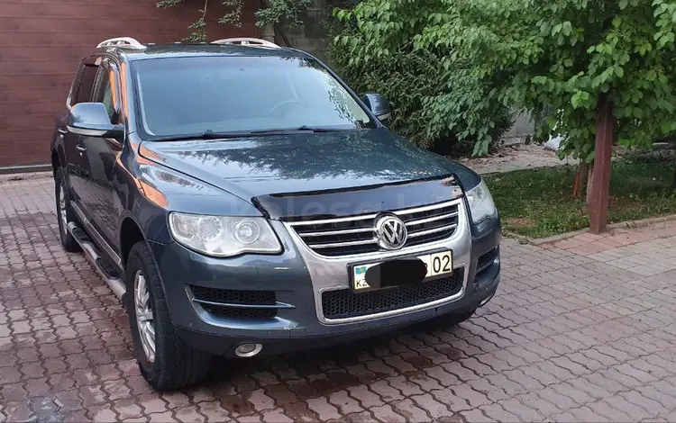 Volkswagen Touareg 2007 года за 6 800 000 тг. в Алматы