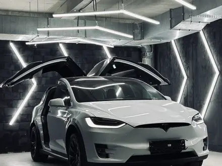 Tesla Model X 2017 года за 15 000 000 тг. в Алматы