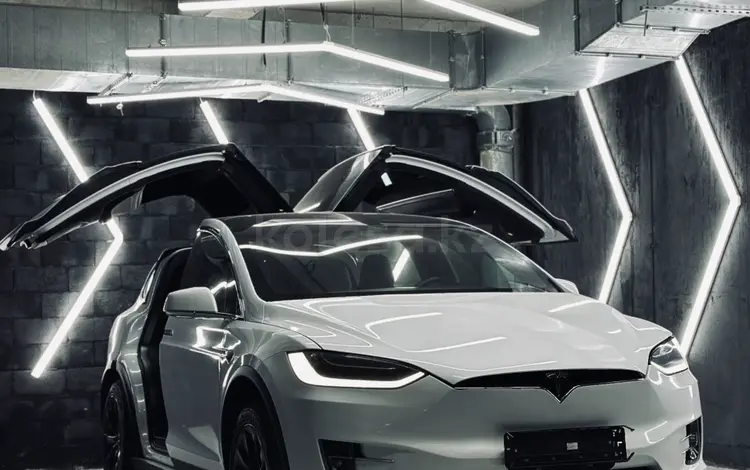 Tesla Model X 2017 года за 15 000 000 тг. в Алматы