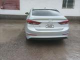 Hyundai Elantra 2017 года за 4 900 000 тг. в Шымкент – фото 4