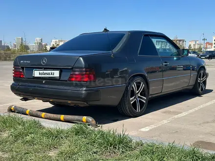 Mercedes-Benz E 230 1991 года за 2 200 000 тг. в Астана – фото 4