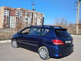 Toyota Avensis Verso 2002 годаүшін5 800 000 тг. в Темиртау – фото 2