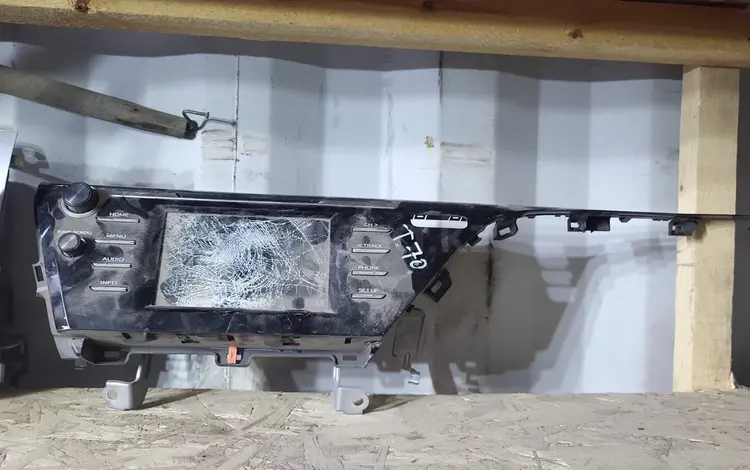 Toyota Camry 70 магнитофон за 1 000 тг. в Алматы