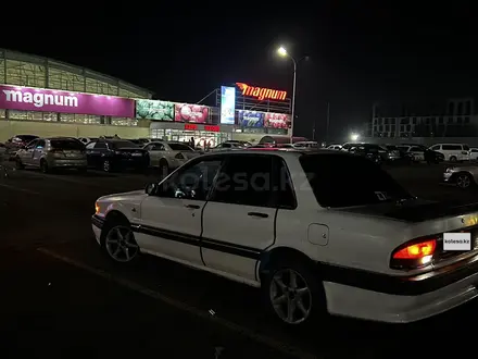 Mitsubishi Galant 1991 года за 1 100 000 тг. в Алматы – фото 2