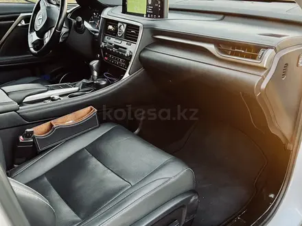 Lexus RX 200t 2021 года за 32 500 000 тг. в Алматы – фото 8