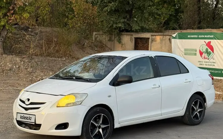 Toyota Yaris 2007 года за 2 100 000 тг. в Алматы