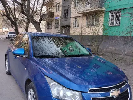 Chevrolet Cruze 2011 года за 2 900 000 тг. в Караганда – фото 6