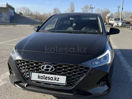 Hyundai Accent 2021 года за 9 000 000 тг. в Усть-Каменогорск – фото 3