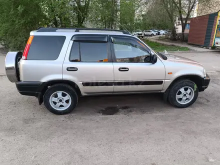 Honda CR-V 1996 года за 3 500 000 тг. в Усть-Каменогорск – фото 3