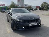 Kia K5 2021 года за 10 900 000 тг. в Алматы