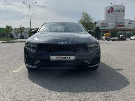 Kia K5 2021 года за 10 900 000 тг. в Алматы – фото 2