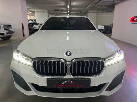 BMW 530 2022 года за 31 300 000 тг. в Астана – фото 3