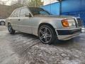 Mercedes-Benz E 260 1992 годаүшін1 550 000 тг. в Алматы