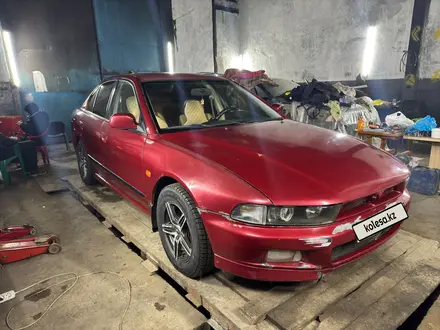 Mitsubishi Galant 1997 года за 1 300 000 тг. в Байконыр – фото 2