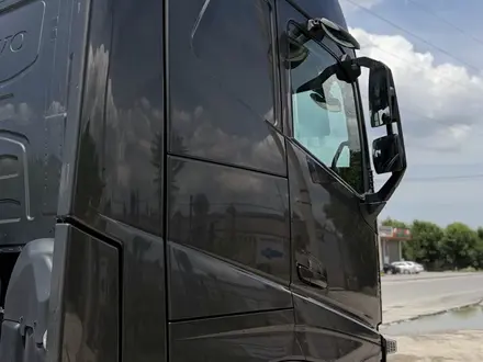 Volvo  F-Series 2019 года за 42 000 000 тг. в Шымкент – фото 10