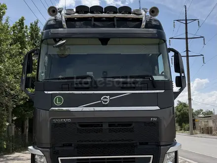 Volvo  F-Series 2019 года за 42 000 000 тг. в Шымкент – фото 2