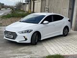 Hyundai Avante 2017 года за 7 800 000 тг. в Шымкент – фото 2