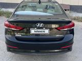 Hyundai Elantra 2016 года за 3 800 000 тг. в Актау – фото 2