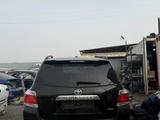 Toyota Highlander 2013 года за 7 777 777 тг. в Атырау – фото 5