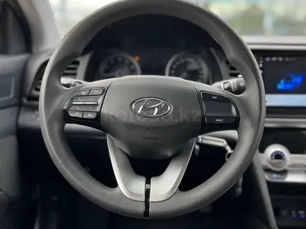 Hyundai Elantra 2019 года за 7 350 000 тг. в Уральск – фото 14