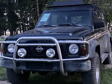 Nissan Patrol 1993 года за 1 500 000 тг. в Семей