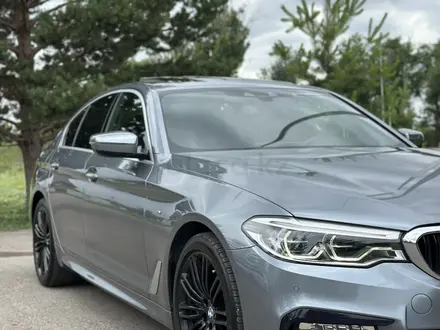 BMW 540 2018 года за 24 500 000 тг. в Алматы – фото 3