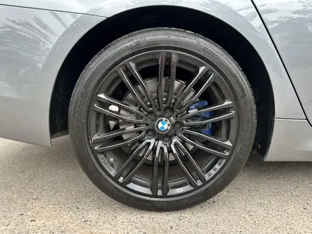 BMW 540 2018 года за 24 500 000 тг. в Алматы – фото 12