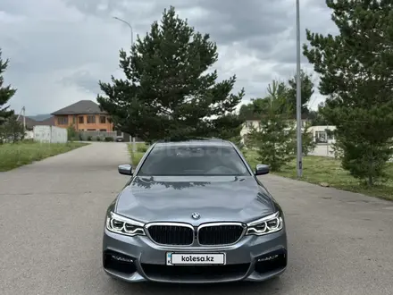 BMW 540 2018 года за 24 500 000 тг. в Алматы – фото 39