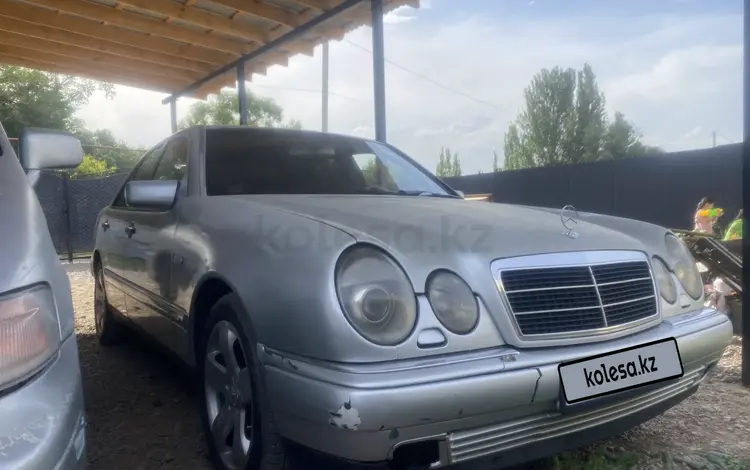 Mercedes-Benz E 280 1997 года за 2 100 000 тг. в Алматы