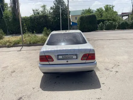 Mercedes-Benz E 280 1997 года за 2 100 000 тг. в Алматы – фото 10