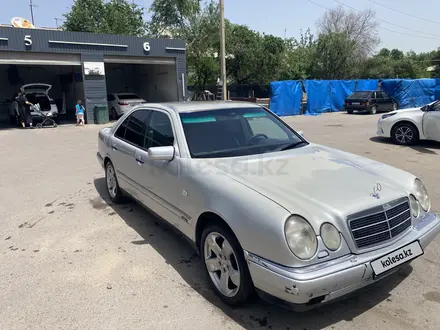Mercedes-Benz E 280 1997 года за 2 100 000 тг. в Алматы – фото 12
