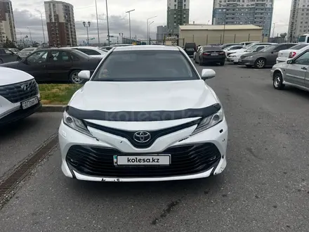 Toyota Camry 2019 года за 14 000 000 тг. в Туркестан – фото 2