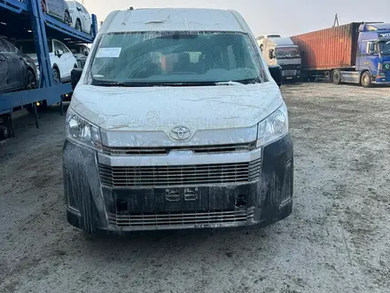 Toyota Hiace 2022 года за 29 000 000 тг. в Алматы