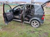 Mercedes-Benz A 140 1998 года за 1 200 000 тг. в Астана – фото 2