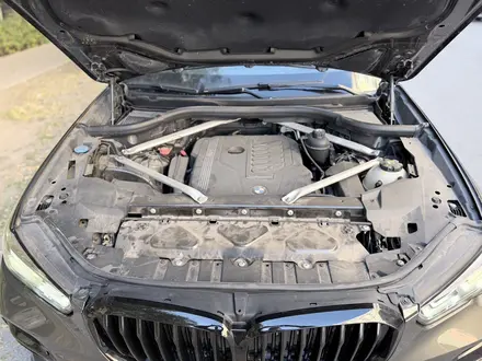 BMW X5 2021 года за 38 000 000 тг. в Астана – фото 13