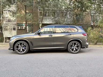 BMW X5 2021 года за 38 000 000 тг. в Астана – фото 3