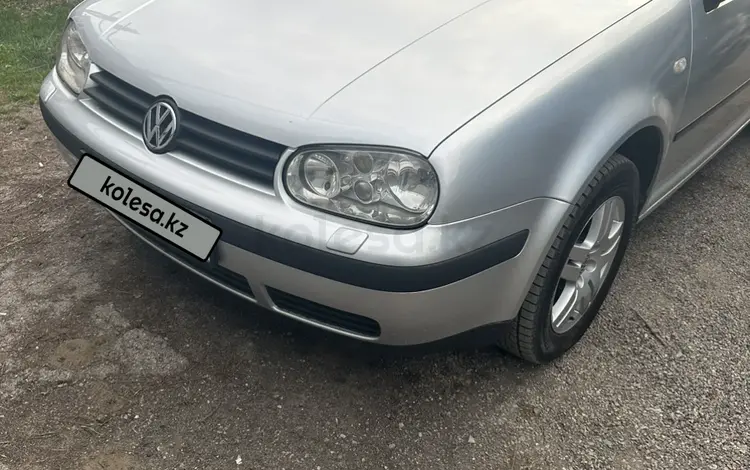 Volkswagen Golf 2002 годаүшін3 200 000 тг. в Алматы