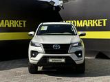 Toyota Fortuner 2022 года за 17 400 000 тг. в Актобе – фото 2