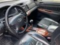 Toyota Camry 2004 года за 5 700 000 тг. в Уральск – фото 5