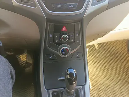 Hyundai Elantra 2014 года за 5 000 000 тг. в Актобе – фото 10
