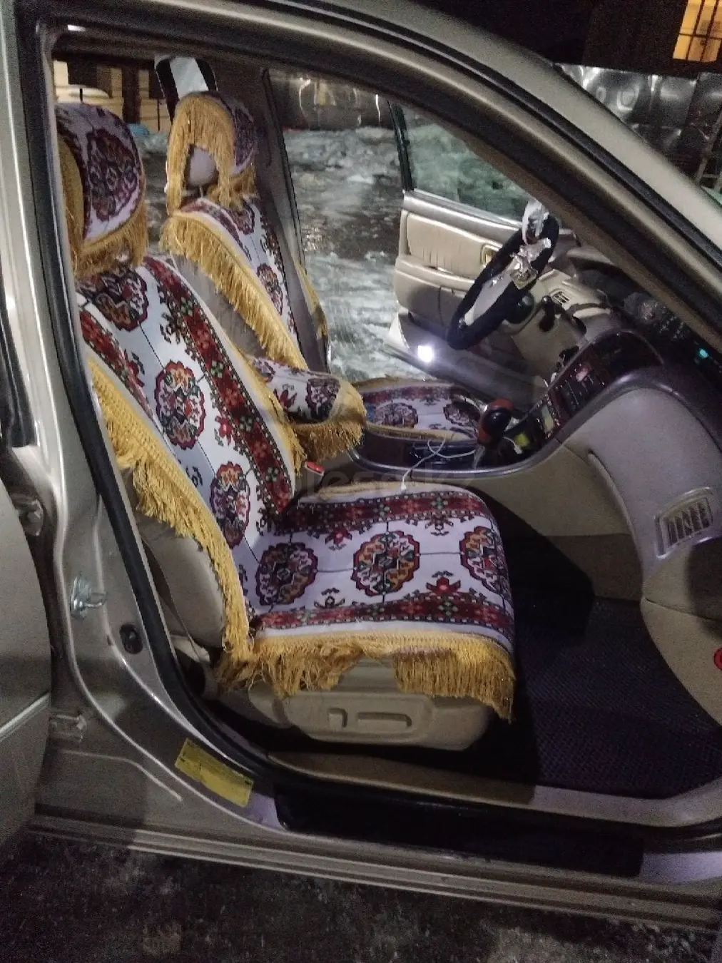 Toyota Avalon, 2004