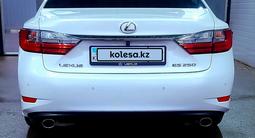 Lexus ES 250 2015 годаүшін13 500 000 тг. в Алматы – фото 2