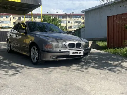 BMW 528 1996 года за 2 500 000 тг. в Шымкент – фото 4