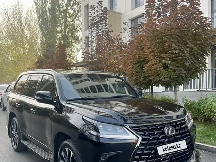 Lexus LX 570 2021 года за 65 000 000 тг. в Алматы – фото 2