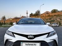 Toyota Camry 2021 года за 12 700 000 тг. в Шымкент