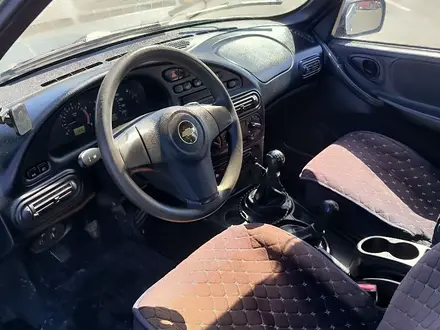 Chevrolet Niva 2014 года за 2 800 000 тг. в Атырау – фото 6
