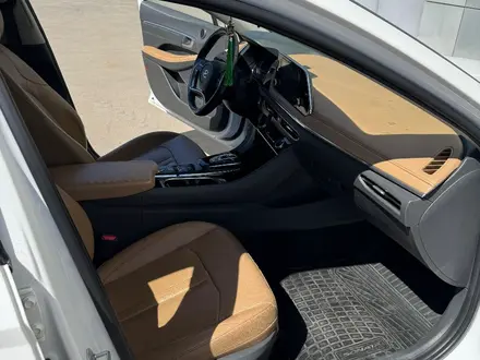 Hyundai Sonata 2020 года за 10 000 000 тг. в Уральск – фото 17